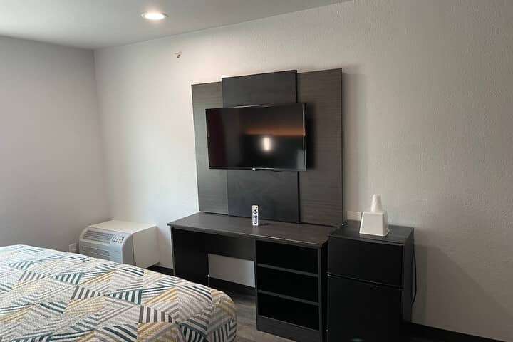 Room 8 of 46