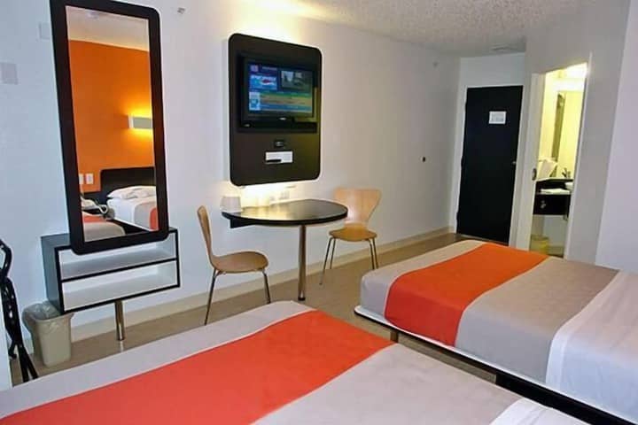 Room 11 of 46