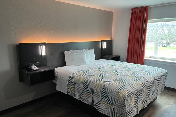 Room 10 of 46