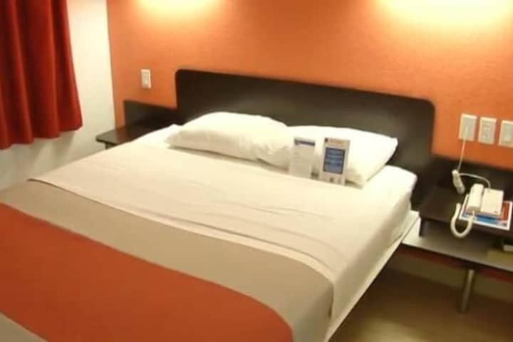 Room 13 of 46